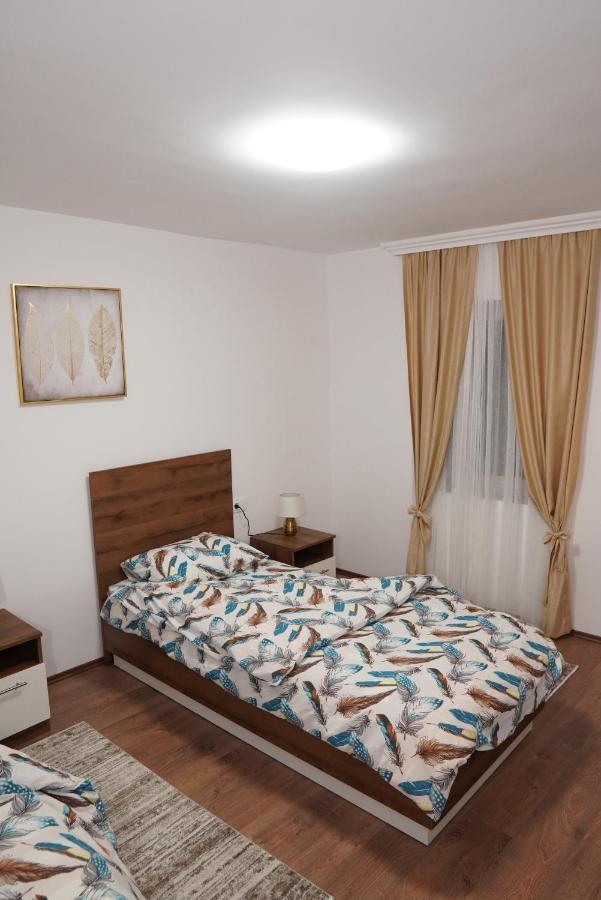 Apartments Manitovac M Niksic Exterior foto