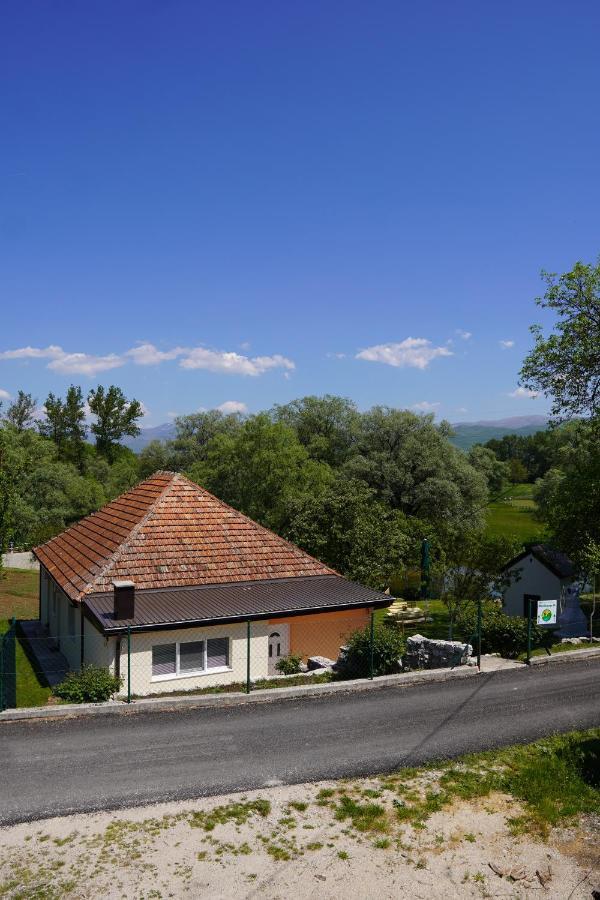 Apartments Manitovac M Niksic Exterior foto